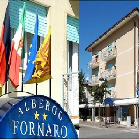Hotel Fornaro Caorle Eksteriør bilde