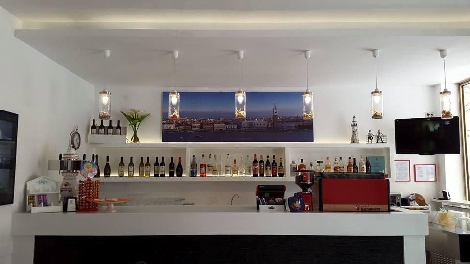 Hotel Fornaro Caorle Eksteriør bilde